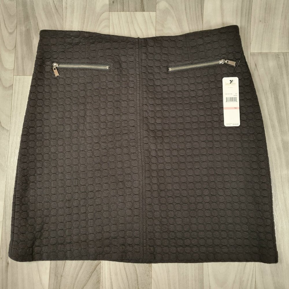 Laundry by Shelli Segal Size 10 Black Quilt Design Mini Skirt Zipper Pockets NWT